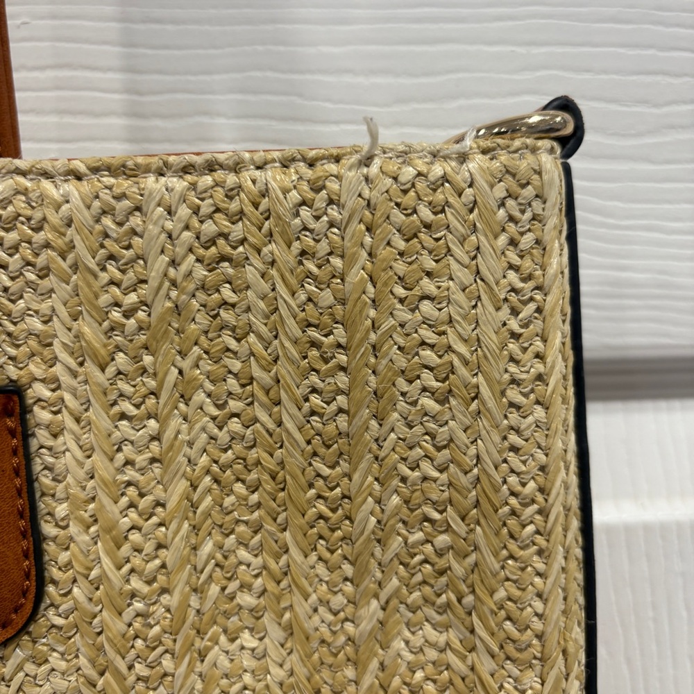 Atrie Tote - Picture 9 of 12